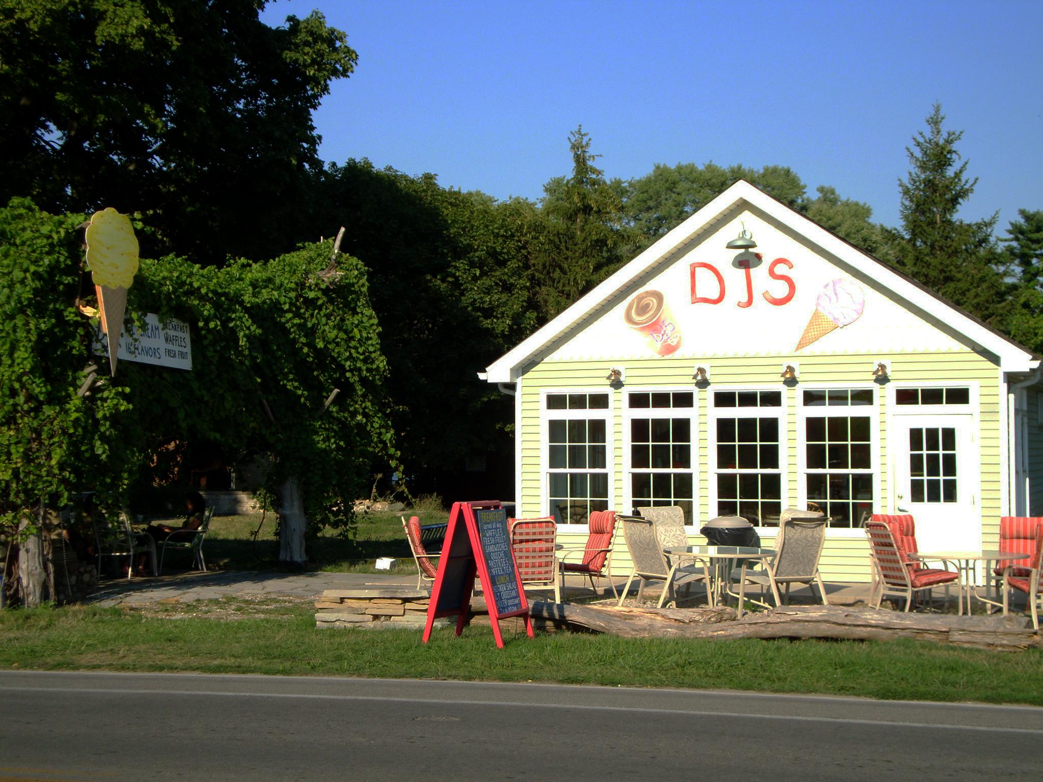 DJ’s Ice Cream DJ’s Ice Cream