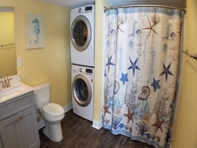 Put-in-Bay Waterfront Condos Bath and Laundry