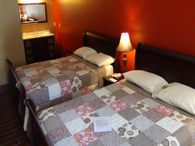 Put-in-Bay Victory Station Hotel Room