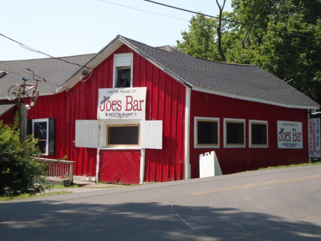 Joes Bar
