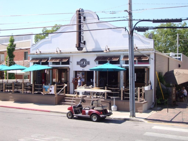 Reel Bar