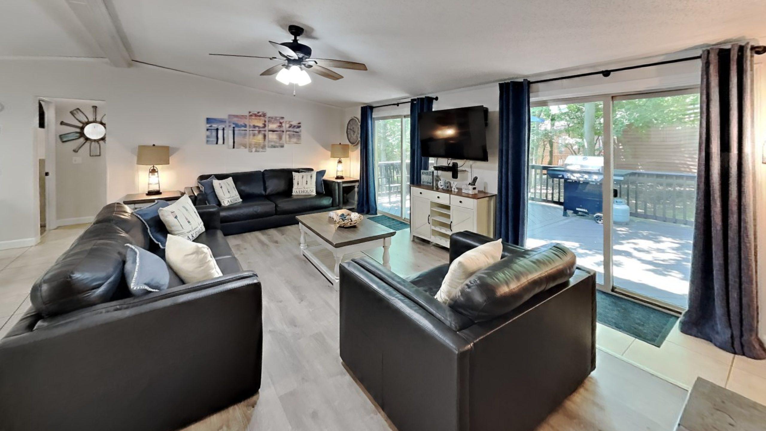 28_Image_cf9HIgq4jW Renovated interior of an Island Club home.