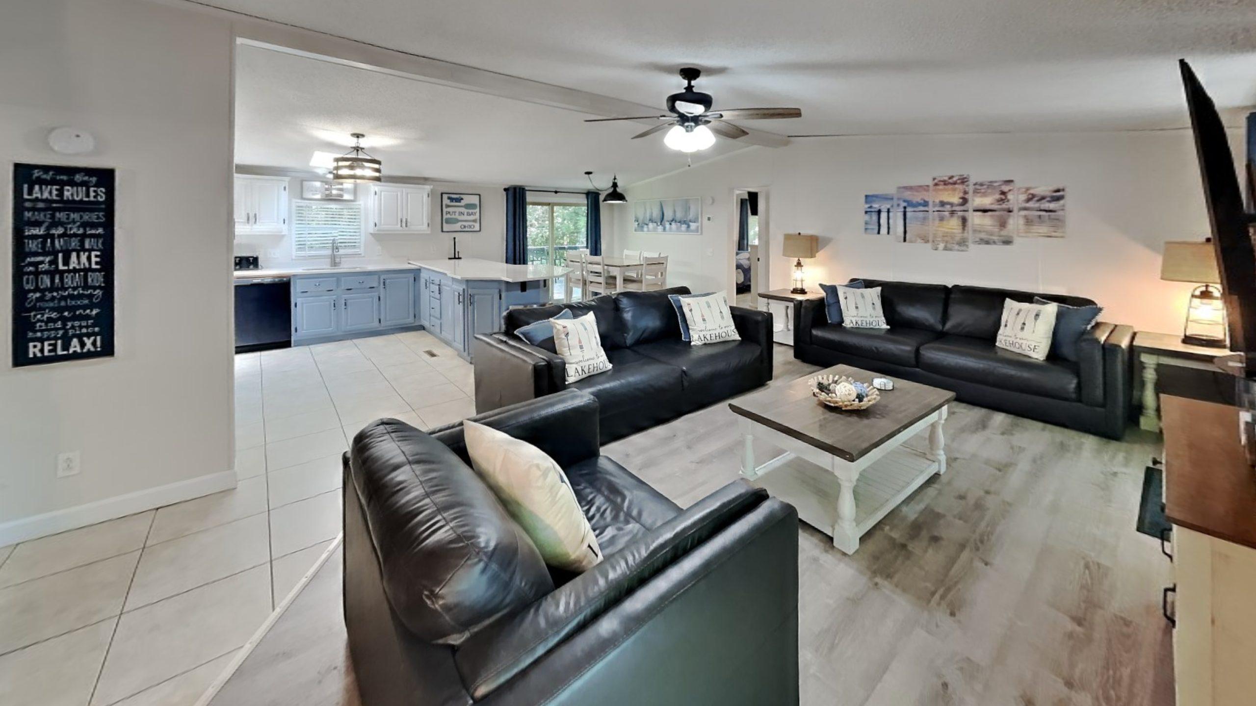 29_Image_1evK0OkRCF Renovated interior of an Island Club home.