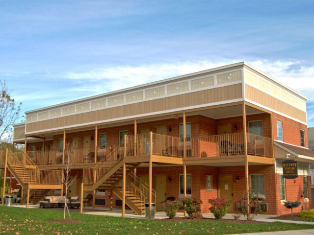 Put-in-Bay Victory Station Hotel Put-in-Bay Victory Station Hotel